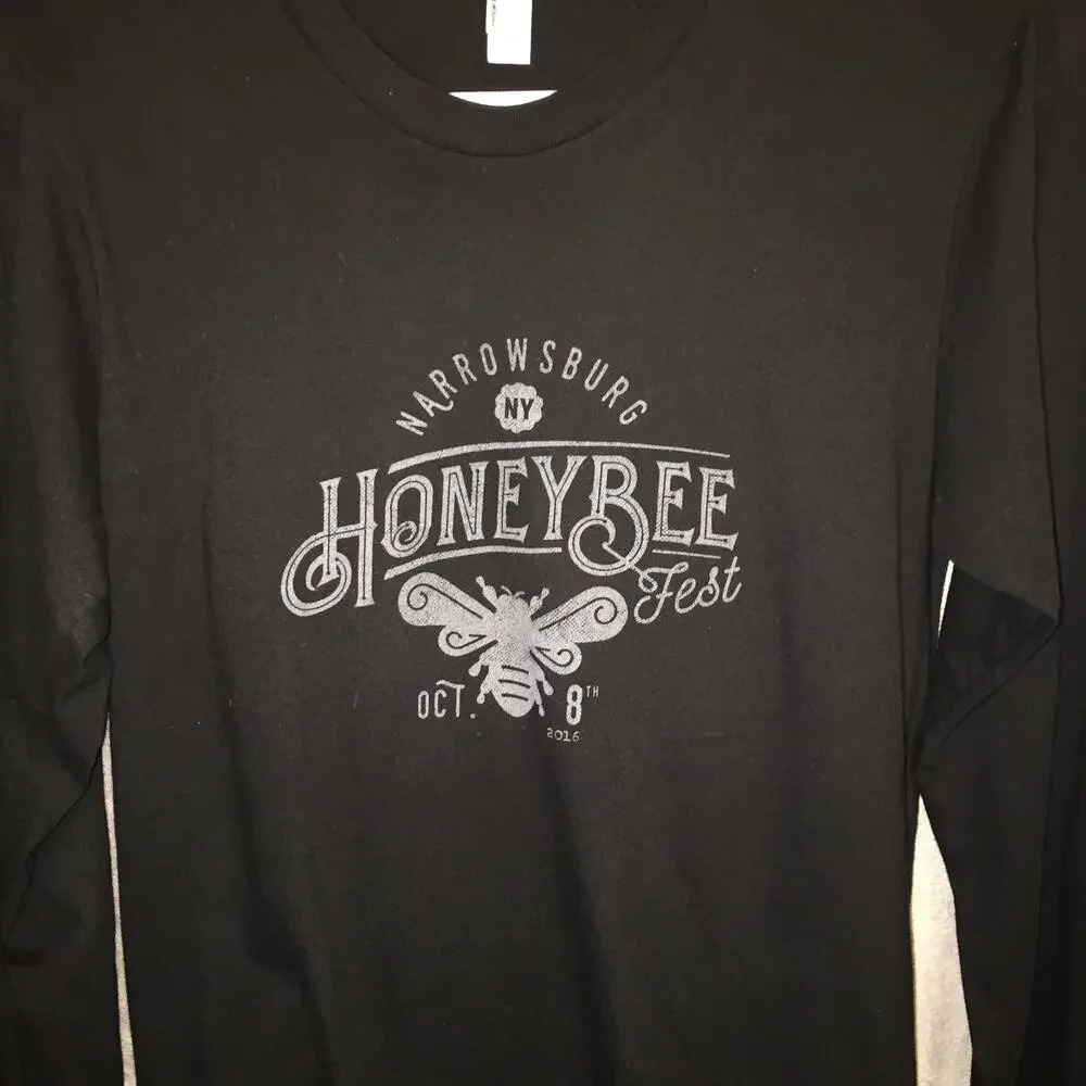 Oct 8, 2016 Narrowsburg NY Honey bee festival long sleeve  t-shirt size S